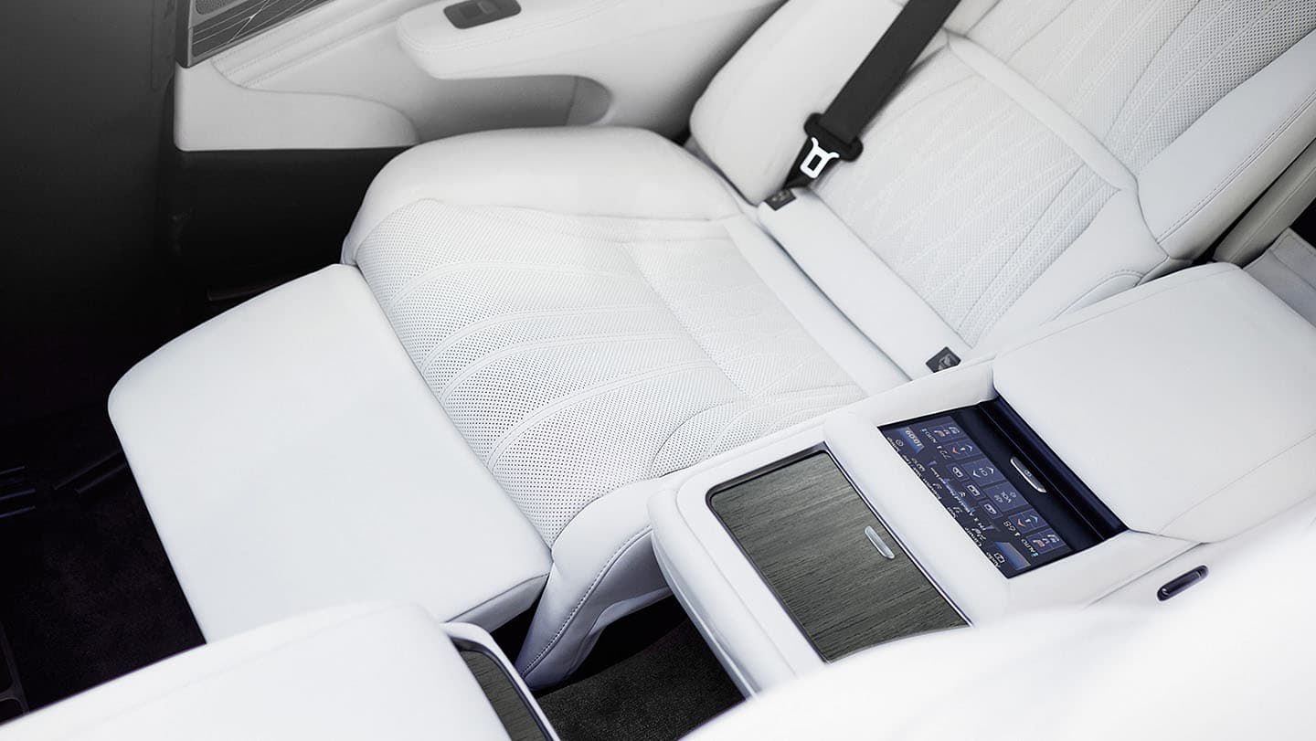 Lexus-LS-500-Interior