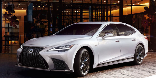 White-Quartz-Lexus-LS-500-Parked