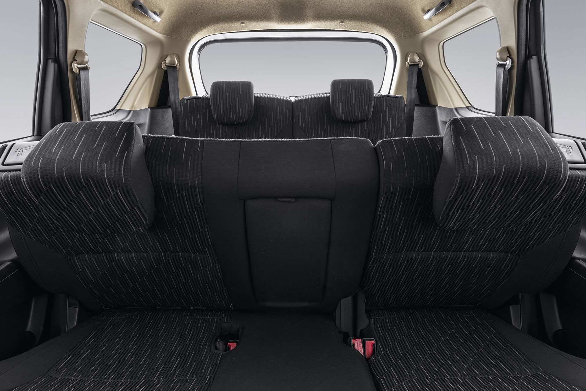 Toyota Rumion interior view